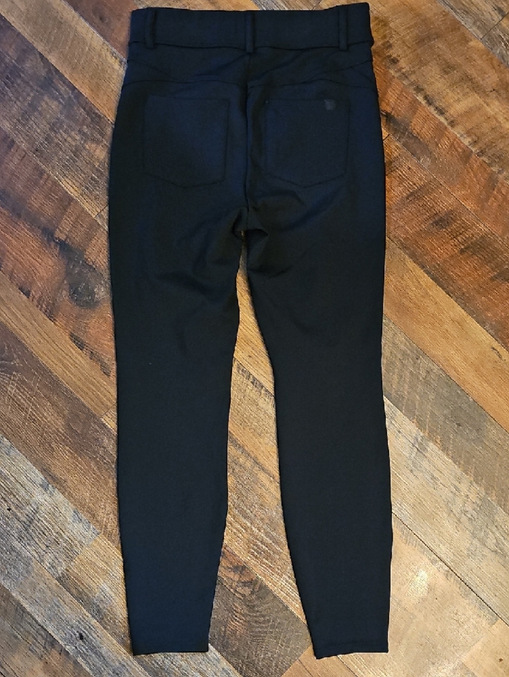 HALARA Skinny Pants - Picture 2 of 8